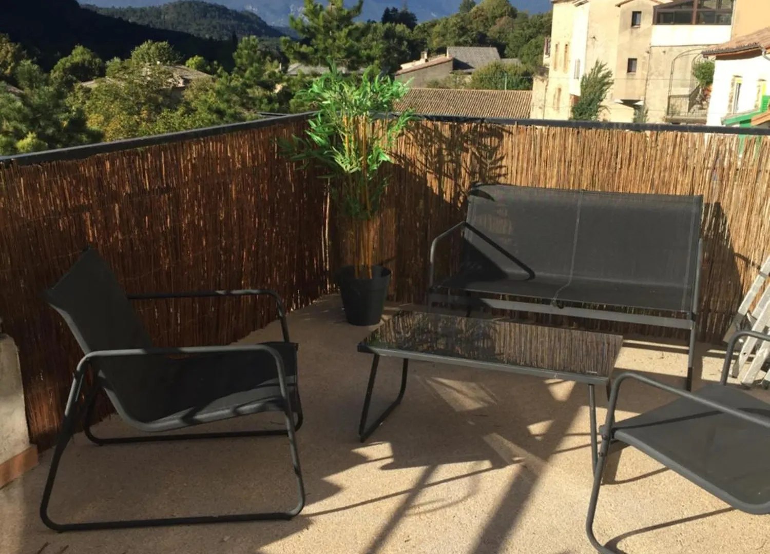 appartement 135m2 ,terrasse 45m2, 2 à 8 personnes Châtillon-en-Diois