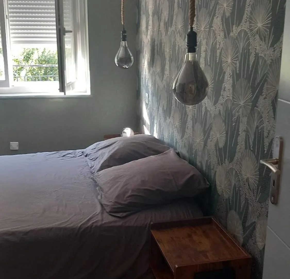 appartement 135m2 ,terrasse 45m2, 2 à 8 personnes Châtillon-en-Diois